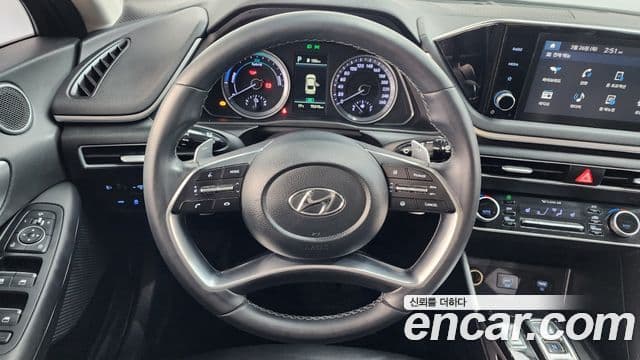 Hyundai Sonata гибрид (DN8) Modern, 2022 13