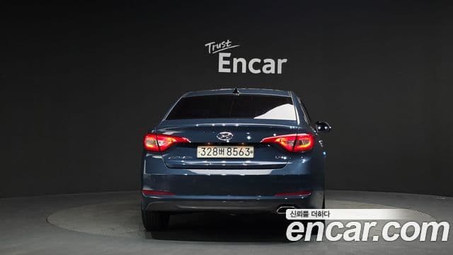 Hyundai LF Sonata Premium, 2017 4