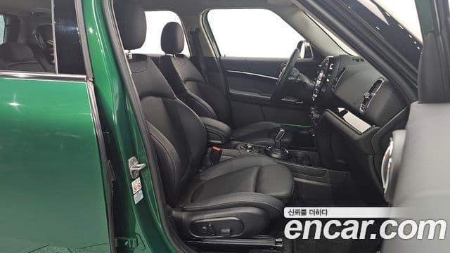 Mini Cooper Countryman 2세대, 2023 10