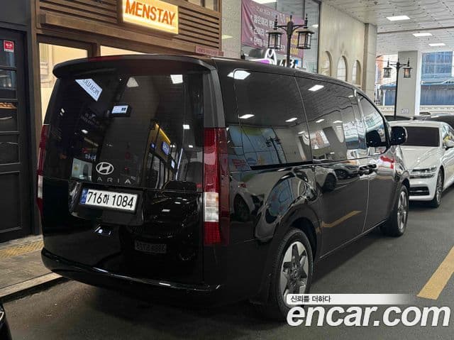Hyundai Staria Modern, 2025 7