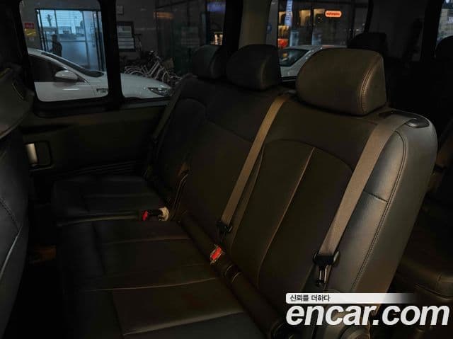 Hyundai Staria Modern, 2025 10