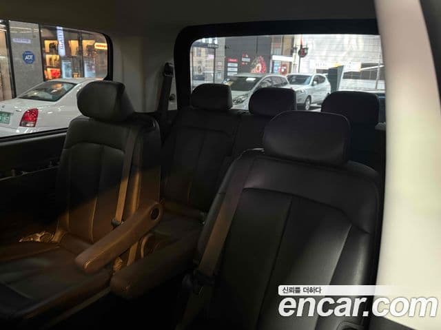 Hyundai Staria Modern, 2025 11