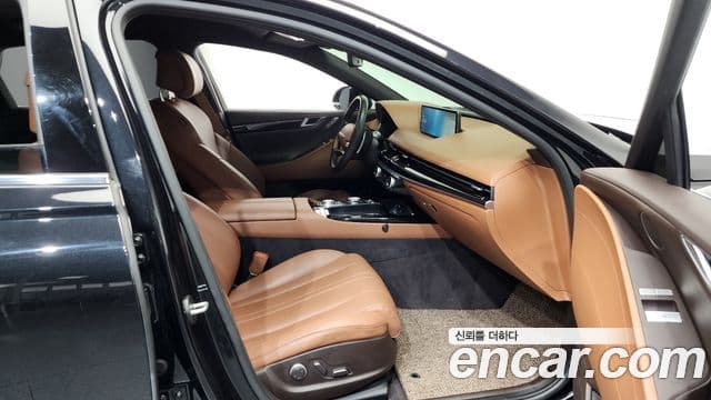 Genesis G80 (RG3) бензин 2.5 турбо AWD, 2023 11