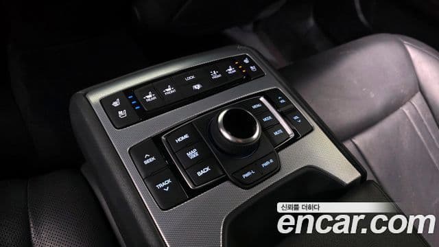 Genesis G80 Premium Luxury, 2019 17