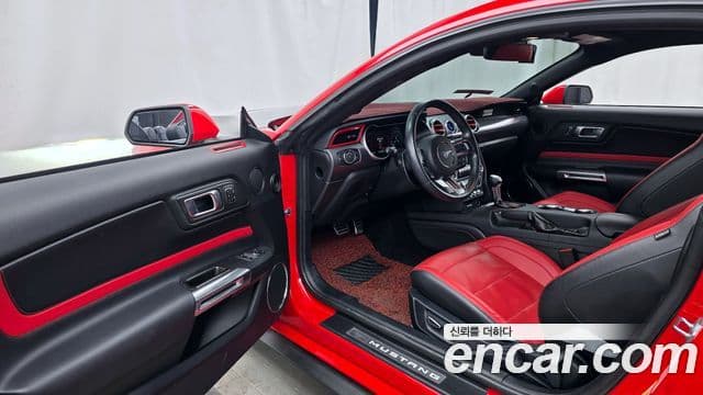 Ford Mustang купе, 2018 10