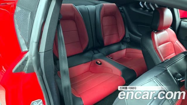 Ford Mustang купе, 2018 12