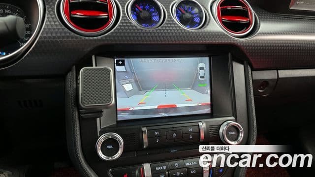 Ford Mustang купе, 2018 15