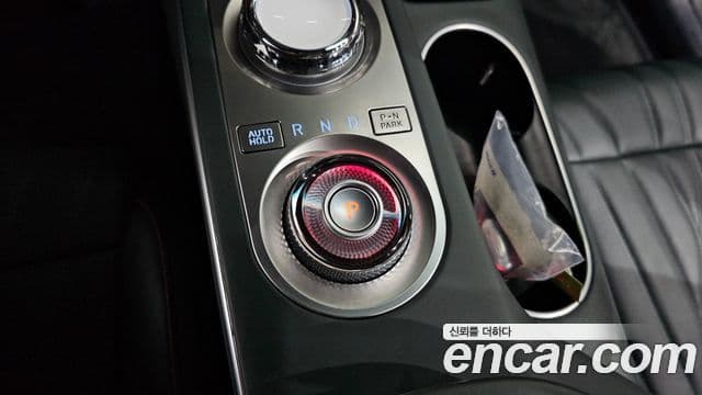 Genesis GV70, 2021 9