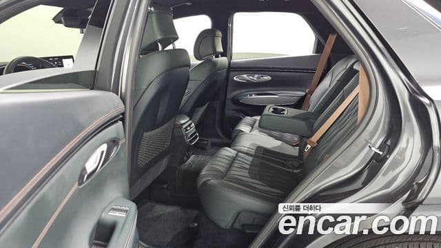 Genesis GV70, 2021 13