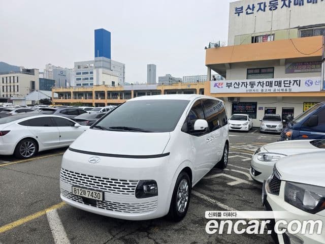 Hyundai Staria Modern, 2024 1