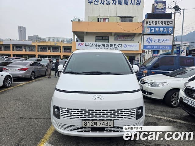 Hyundai Staria Modern, 2024 3