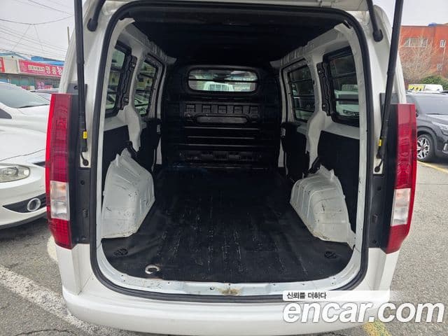 Hyundai Staria Modern, 2024 14