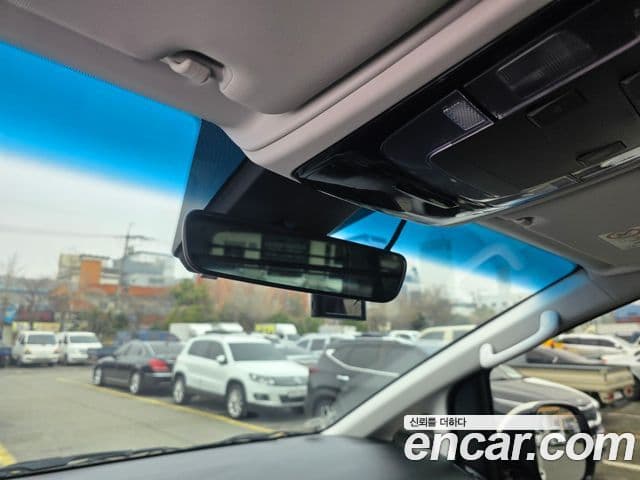 Hyundai Staria Modern, 2024 18