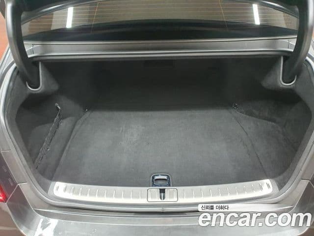 Genesis G90 (RS4) бензин 3.5 турбо AWD, 2023 9