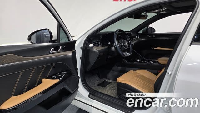 Kia K5 3세대 Signature, 2020 10