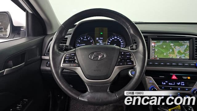 Hyundai Avante AD Special, 2016 13