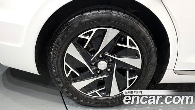 Hyundai The / новый New Grandeur IG гибрид Le Blanc, 2022 все фото