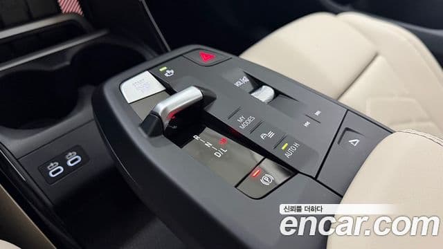 BMW 2시리즈 active 투어러 (U06) 218d Advantage, 2025 9