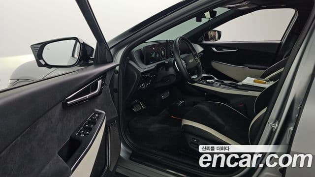 Kia EV6 GT Line, 2022 10