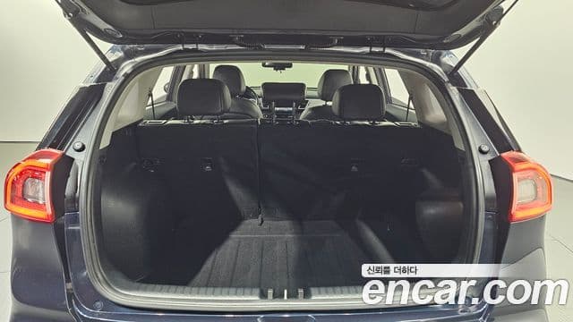 Kia Niro Prestige, 2018 20