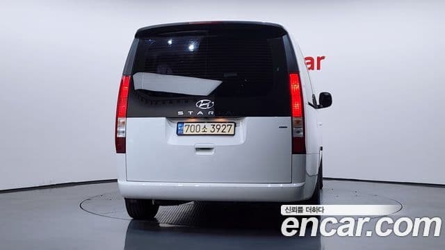Hyundai Staria Modern, 2023 4
