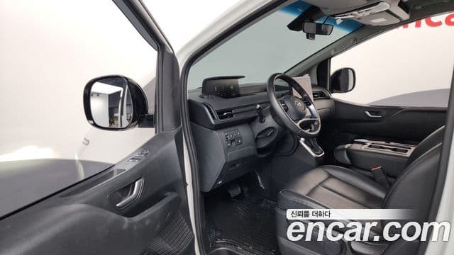 Hyundai Staria Modern, 2023 10