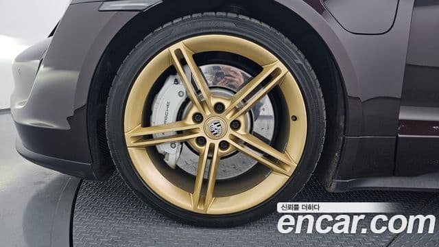 Porsche 타이칸 4S, 2021 все фото