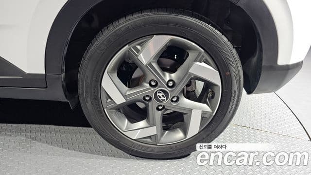 Hyundai Venue 1.6 Flux, 2023 все фото