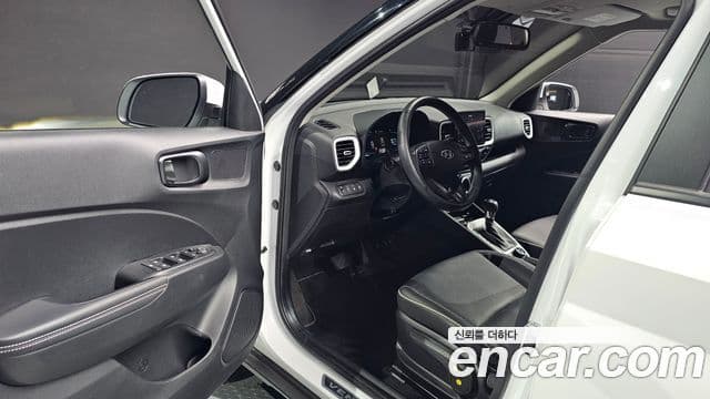 Hyundai Venue 1.6 Flux, 2023 12