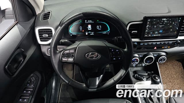 Hyundai Venue 1.6 Flux, 2023 13