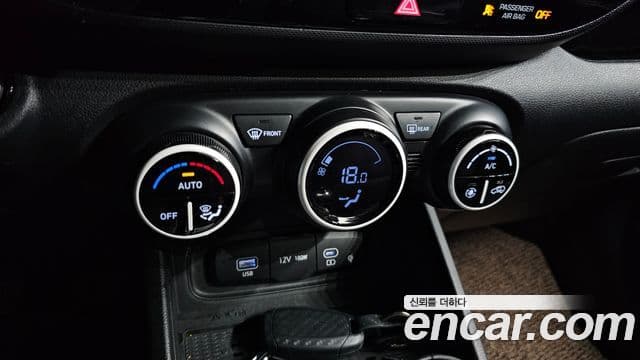 Hyundai Venue 1.6 Flux, 2023 16