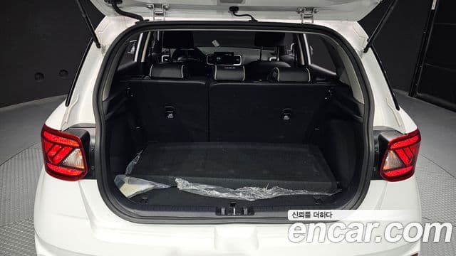 Hyundai Venue 1.6 Flux, 2023 20