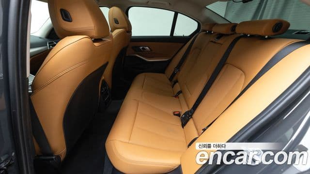 BMW 3시리즈 (G20), 2025 10