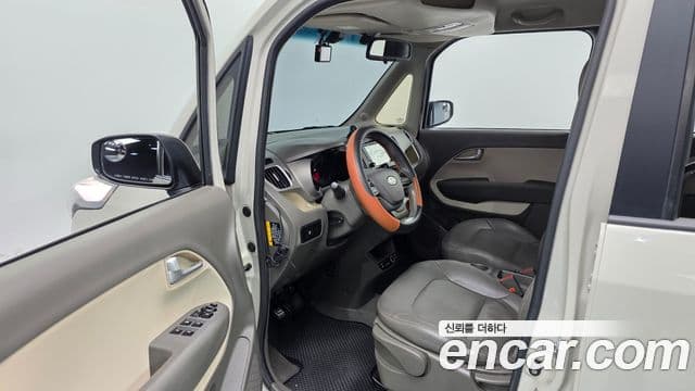 Kia Ray Luxury, 2013 11