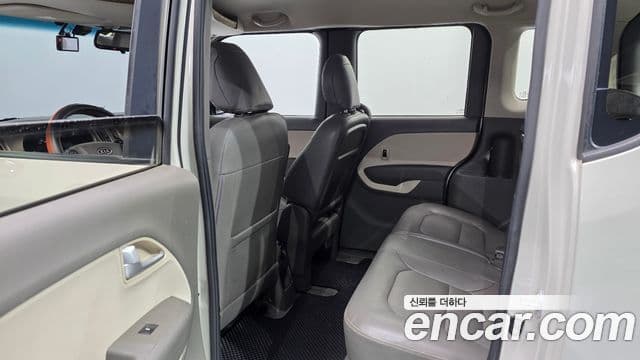 Kia Ray Luxury, 2013 12