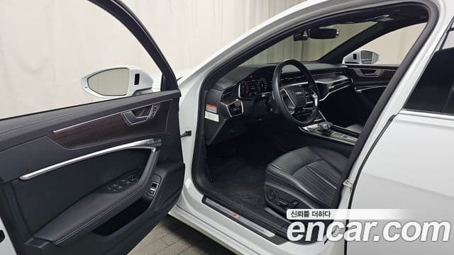 Audi A6 (C8) Premium, 2023 10