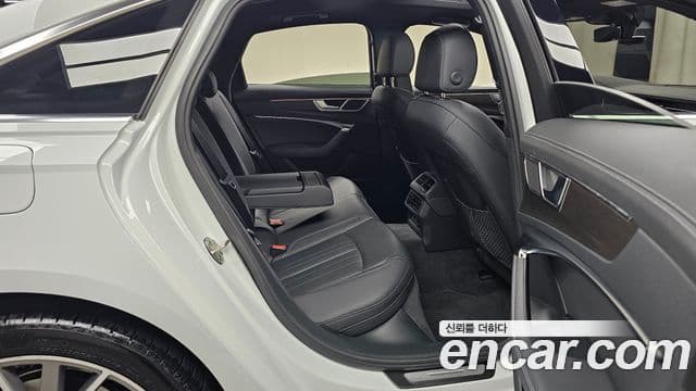 Audi A6 (C8) Premium, 2023 12