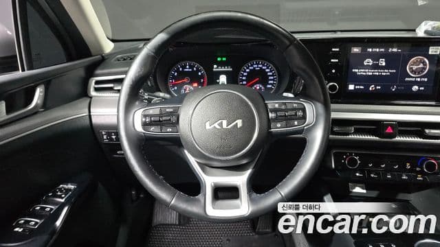 Kia K5 3세대 Standard, 2023 13