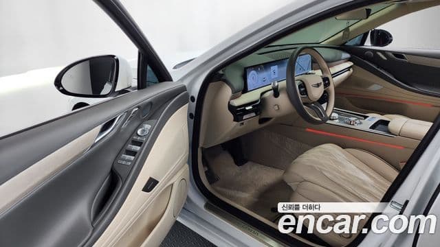 Genesis G80 (RG3) бензин 2.5 турбо AWD, 2025 10