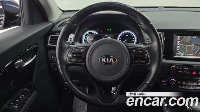 Kia Niro Prestige, 2018 13