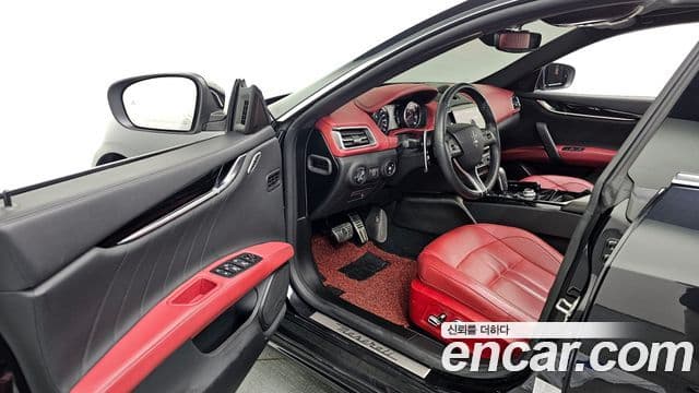 Maserati 기블리 3세대, 2022 10