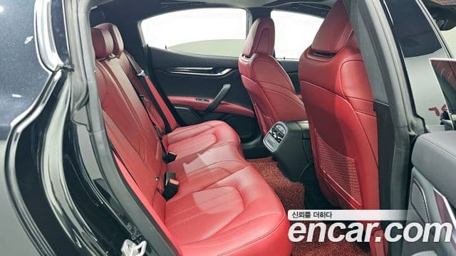 Maserati 기블리 3세대, 2022 12