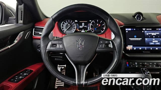 Maserati 기블리 3세대, 2022 13