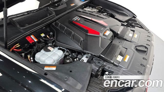 Audi RSQ8 (4M), 2023 6