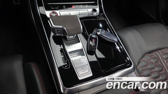 Audi RSQ8 (4M), 2023 9