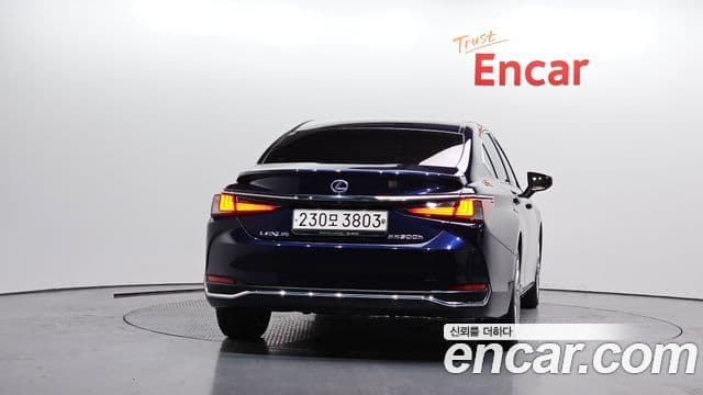 Lexus ES300h 7세대 Executive, 2022 4