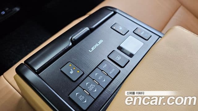 Lexus ES300h 7세대 Executive, 2022 19