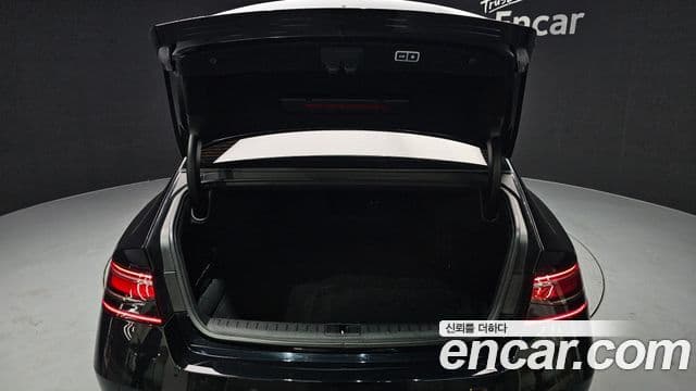 Genesis G90 (RS4) бензин 3.5 турбо AWD, 2023 20