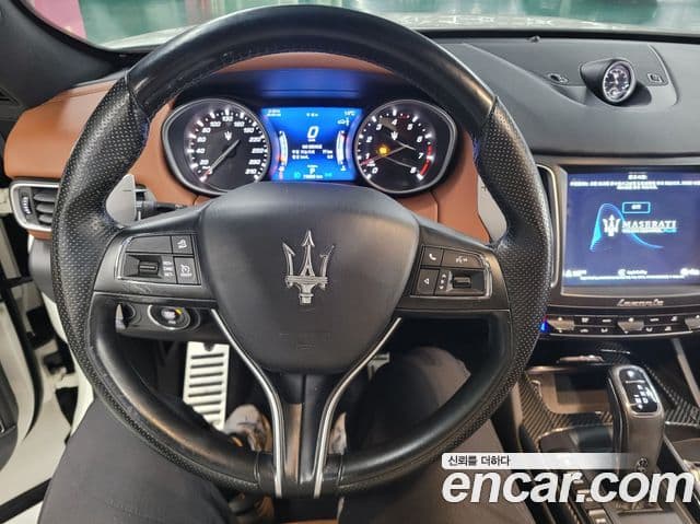 Maserati Levante 3.0 AWD GranSport, 2020 10