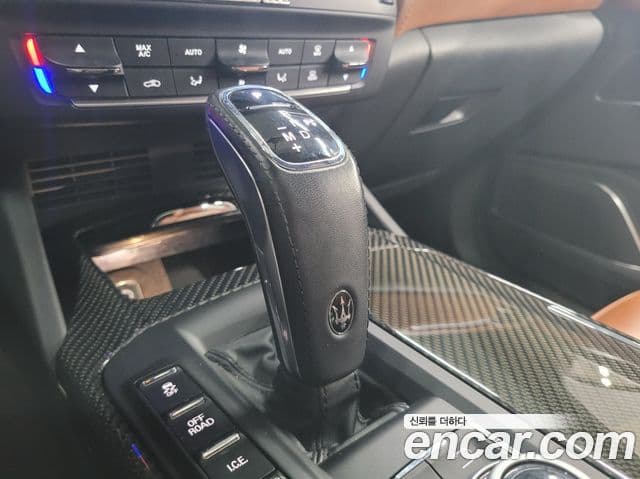 Maserati Levante 3.0 AWD GranSport, 2020 13